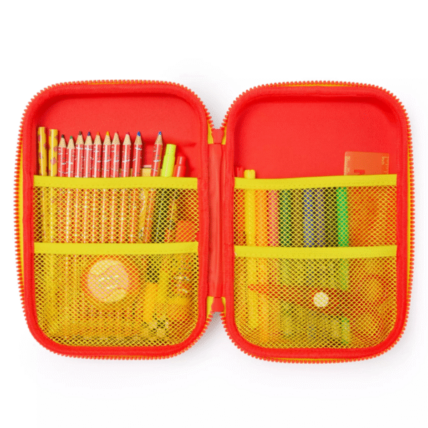 Lightning McQueen Zip-Up Stationery Kit – Cars